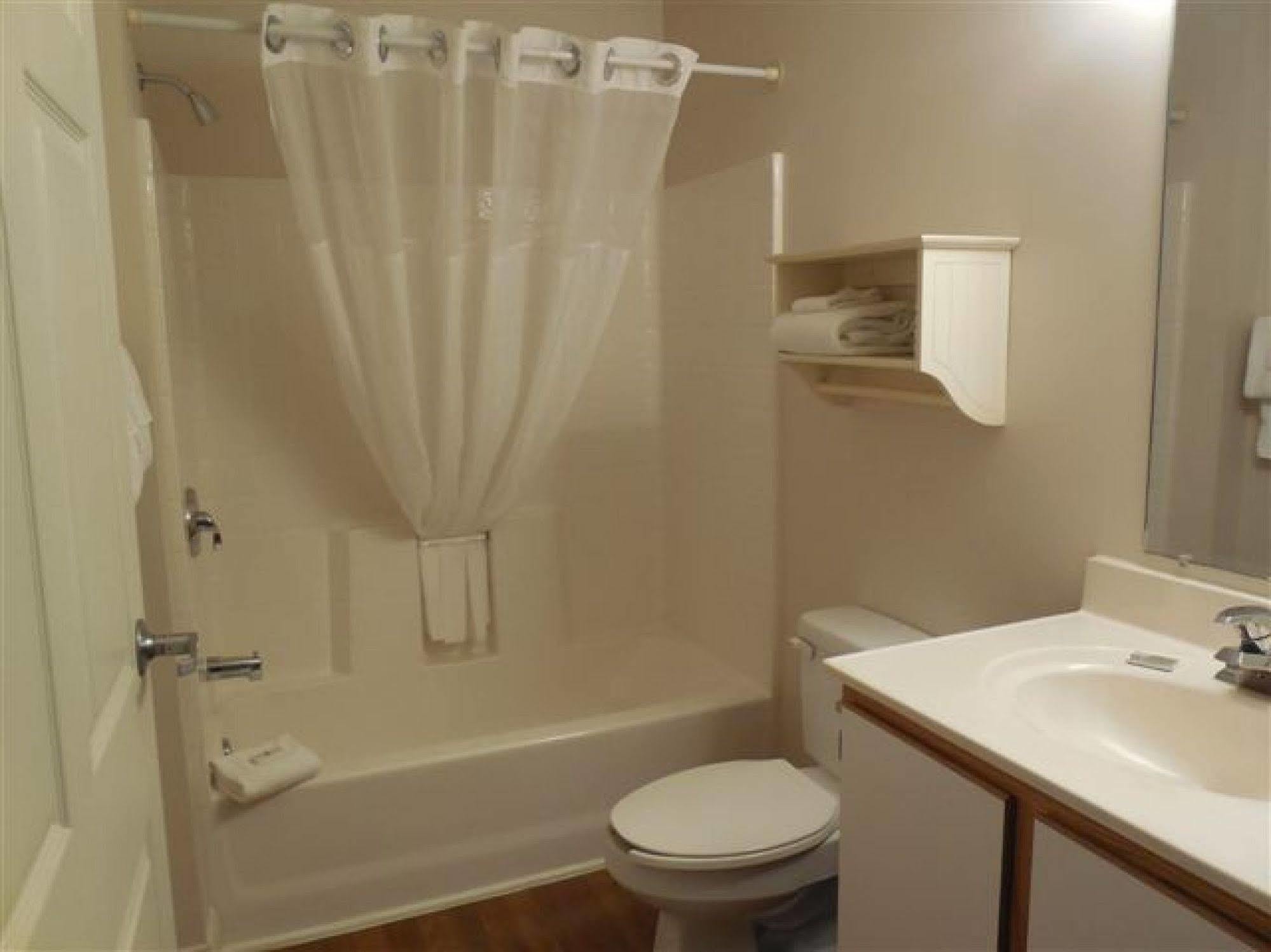 Affordable Suites Salisbury Zewnętrze zdjęcie
